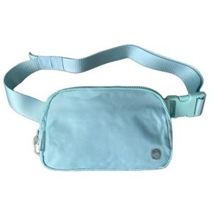 Lululemon belt bag